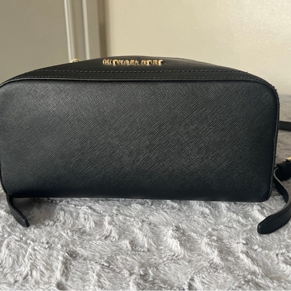 Michael Kors backpack purse - Picture 5 of 12